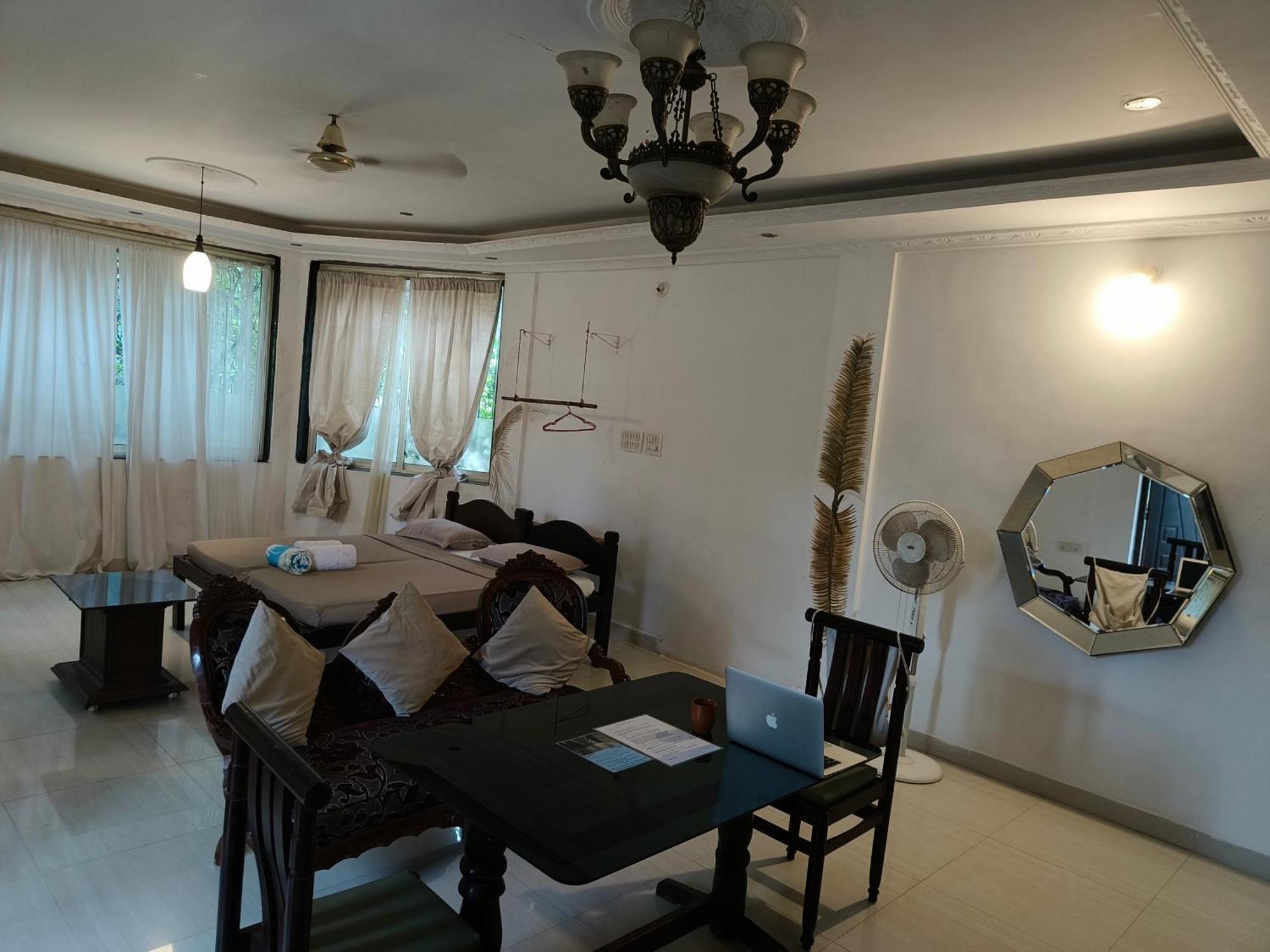 J-House, Spacious Apartments With Balconies, Thalassa 1Min Away Siolim Cameră foto